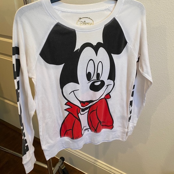 Disney Tops - Mickey long sleeve shirt